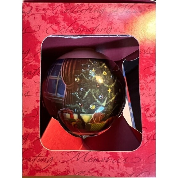 Vintage Hallmark Keepsake Christmas Tree Ornament Jolly Visitor 2001 NIB Santa - Picture 3 of 6